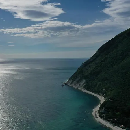 Vvr6 By Homes In Apartment