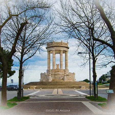 Vvr6 By Homes In Daire Ancona