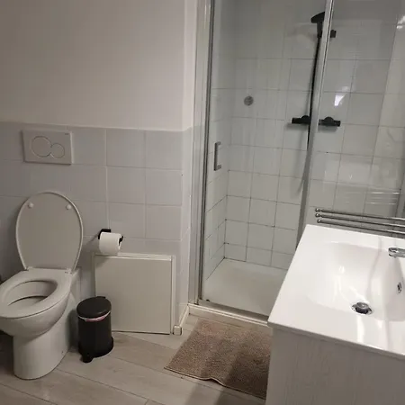 アパート Vvr6 By Homes In