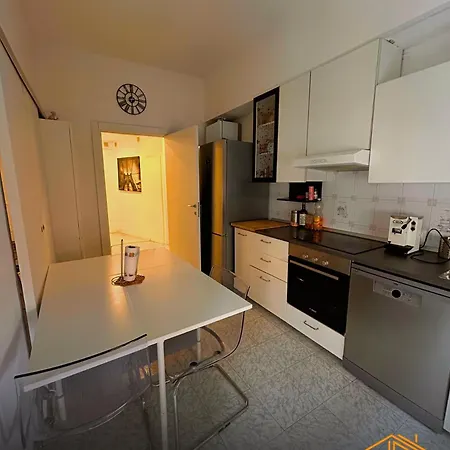 Vvr6 By Homes In Apartamento Ancona